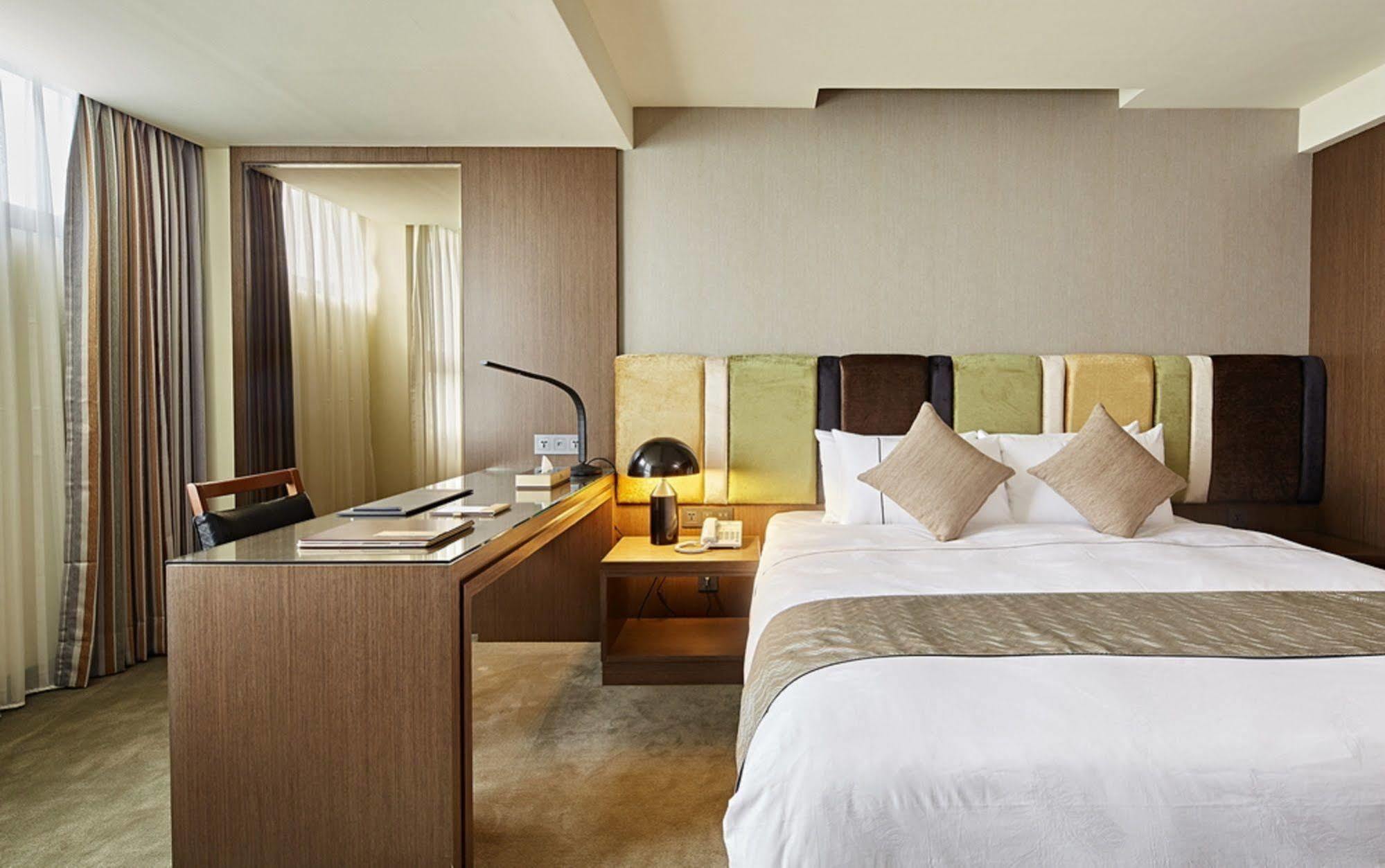 Hotel Sukimi Tainan Luaran gambar