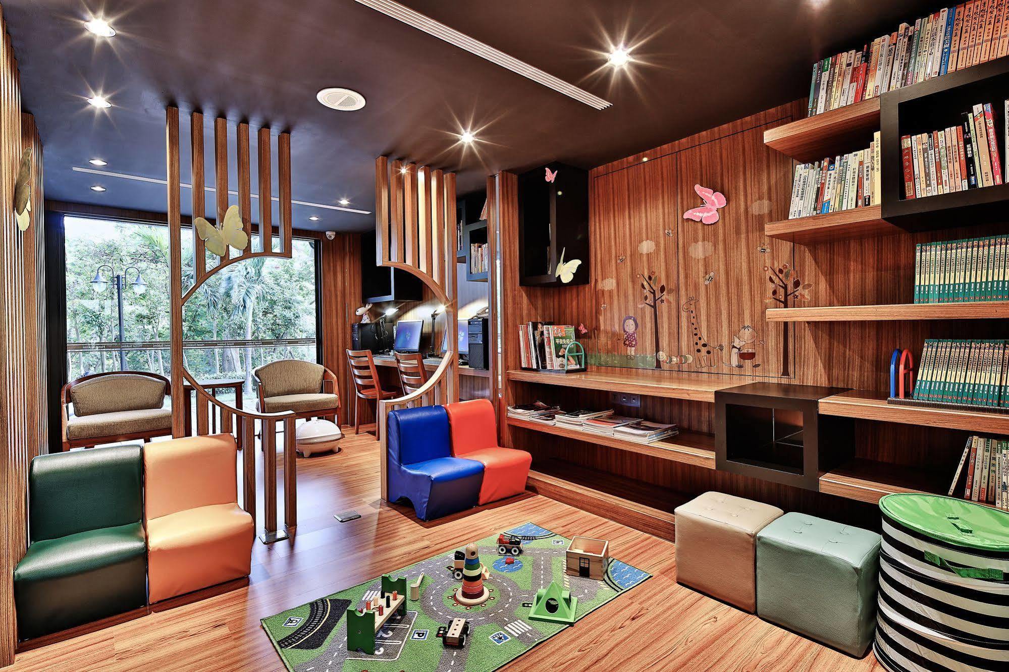 Hotel Sukimi Tainan Luaran gambar