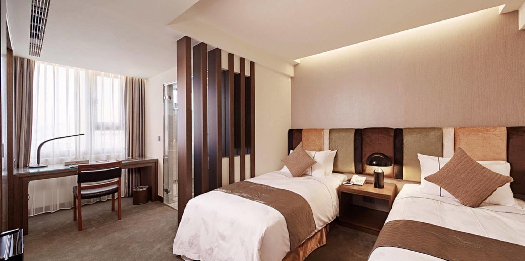 Hotel Sukimi Tainan Luaran gambar